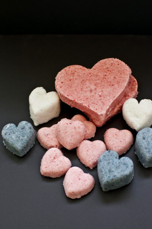 DIY Valentine's Day heart bath bombs
