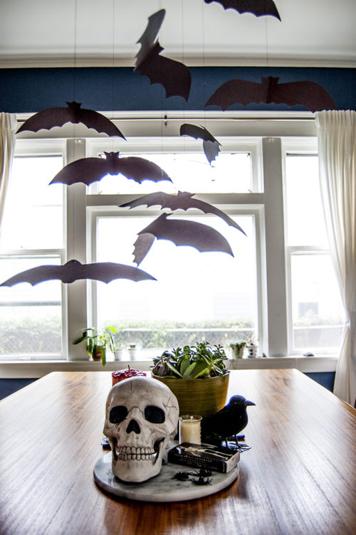 DIY Halloween Decor: Flock of bats