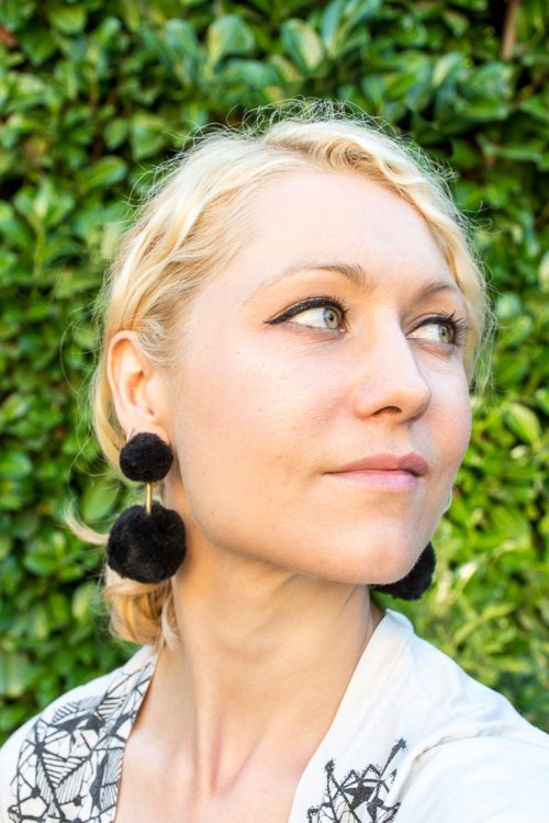 DIY pompom earrings